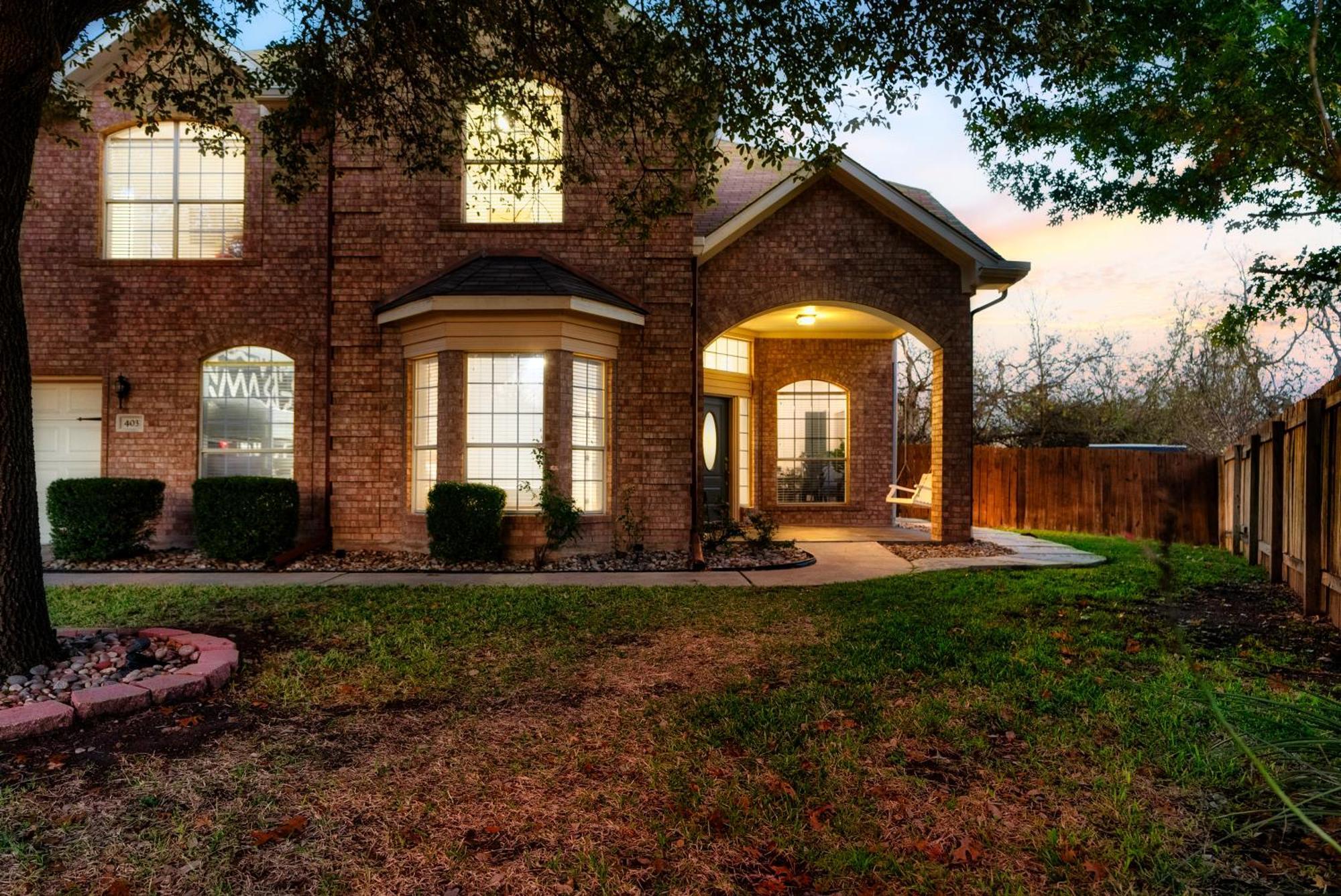 Stunning Family Home With Pool & Hot Tub - Sleeps 17 Pflugerville Exterior foto